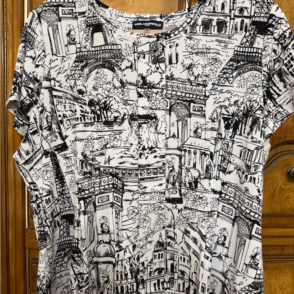 ⛲️👩🏻‍🎨Karl Lagerfeld Black and White Paris Sketch Short Sleeve Tee - Picture 2 of 3